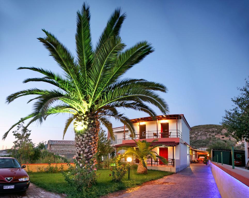 Andriotis Rooms & Houses Skála Loutrón Extérieur photo