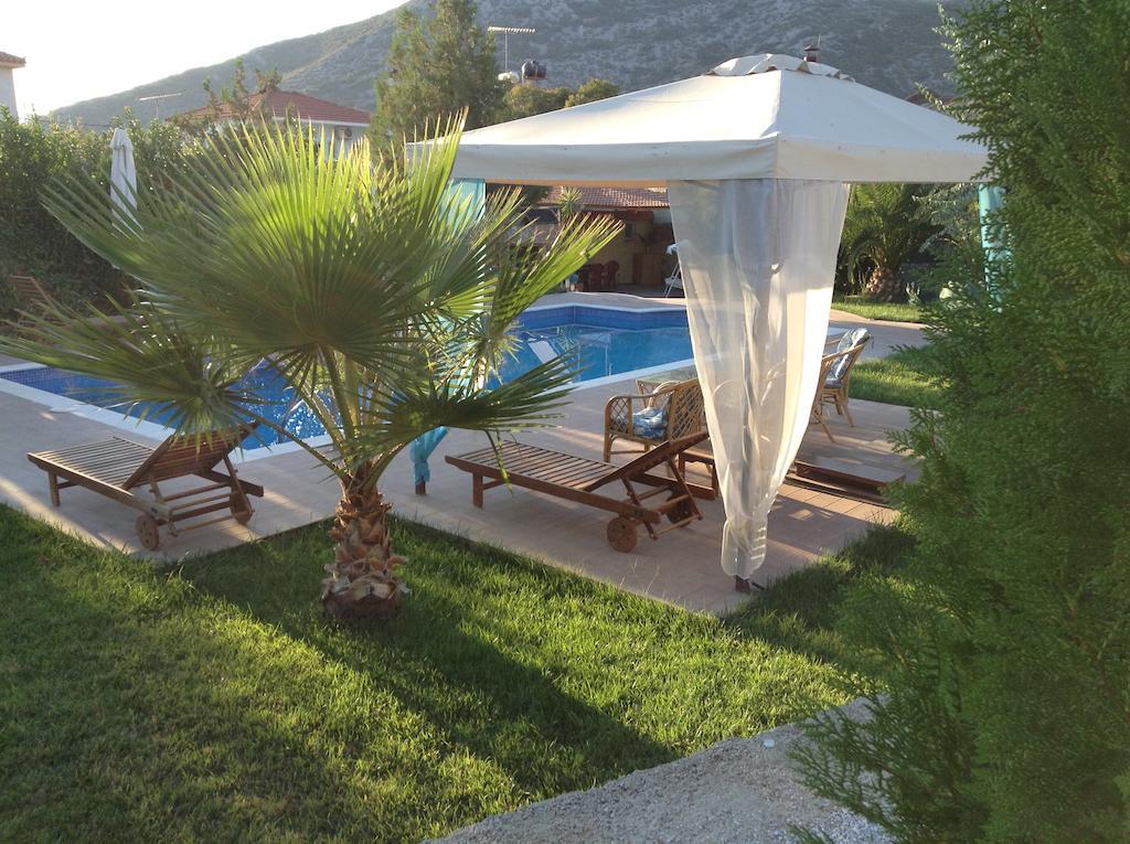Andriotis Rooms & Houses Skála Loutrón Extérieur photo