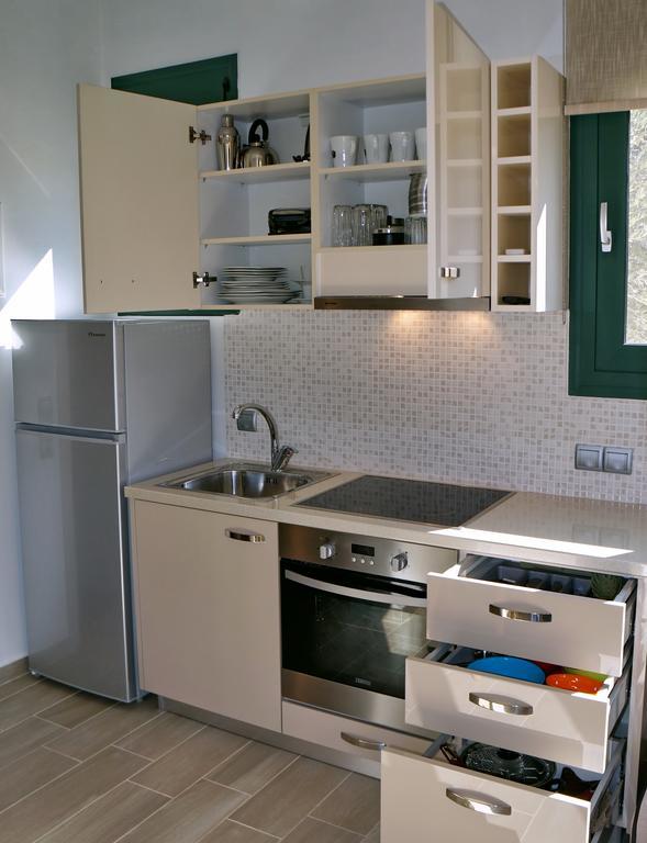 Andriotis Rooms & Houses Skála Loutrón Extérieur photo